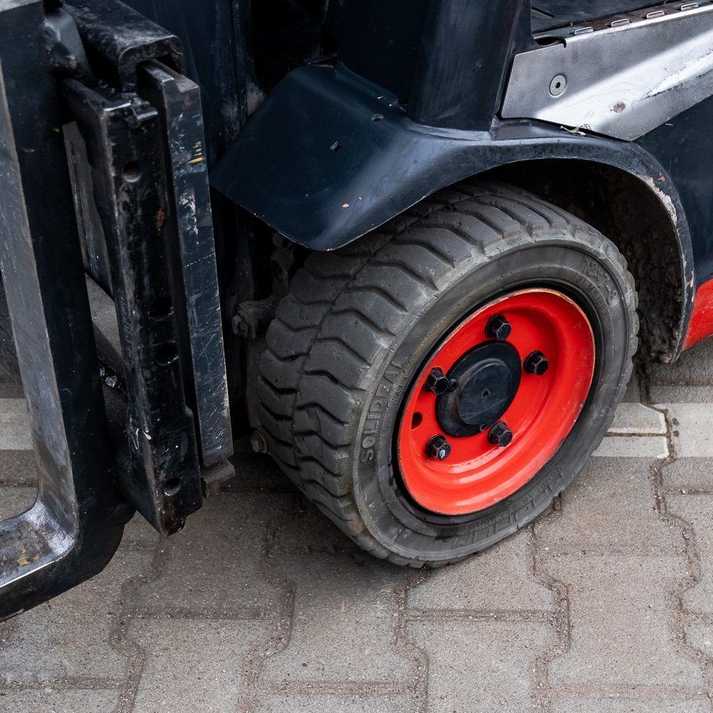 Linde E16L-02 carrello elevatore elettrico 1600 kg cabina