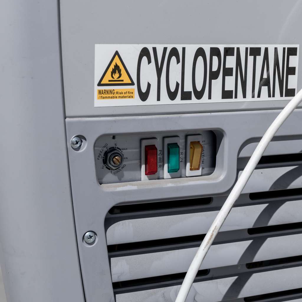 Mega-M Yeti X126 congelatore pozzetto vetrato 260 L espositivo