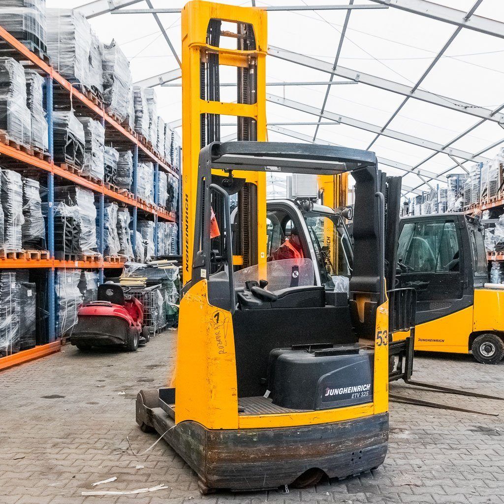 Jungheinrich ETV 325 Carrello retrattile senza batteria