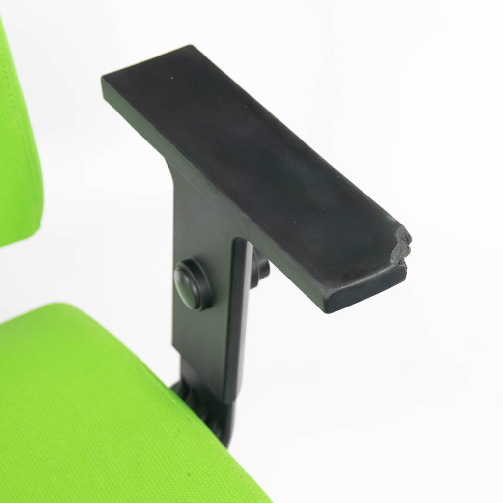 Sedia ufficio girevole verde ergonomica