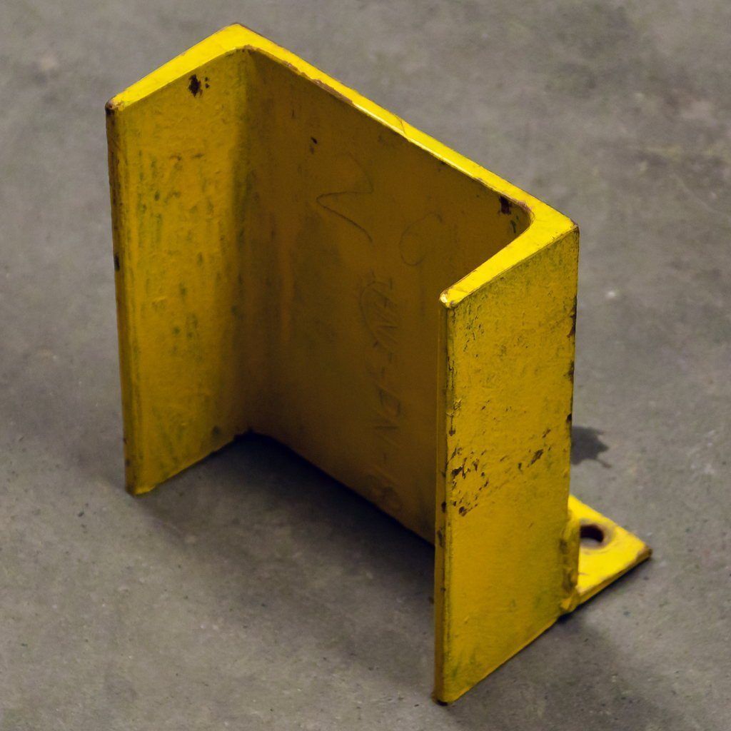 Staffa tipo C per paracolpi legno H-18 cm gialla acciaio
