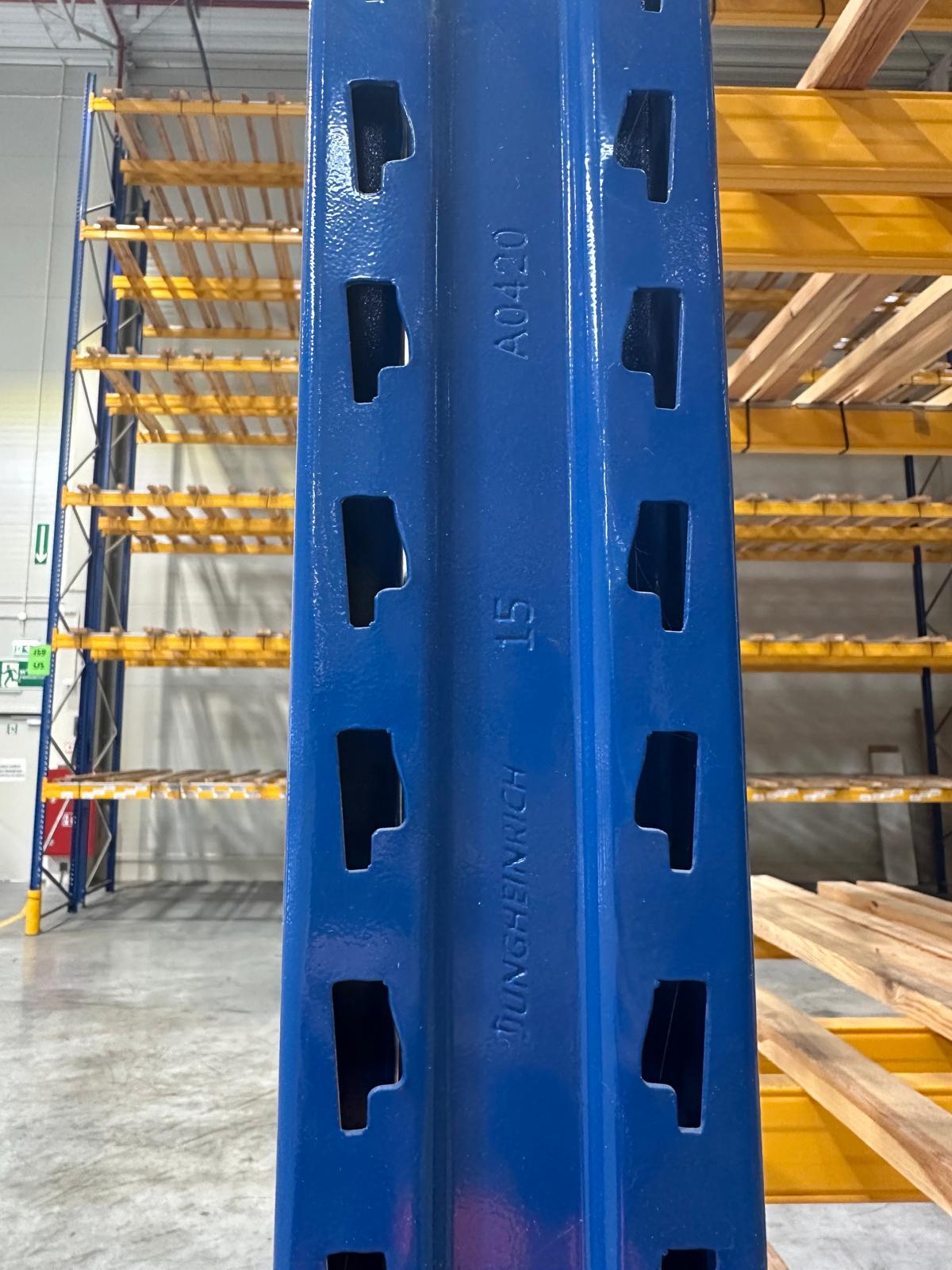 Jungheinrich MPB spalla scaffale portapallet blu 880x110