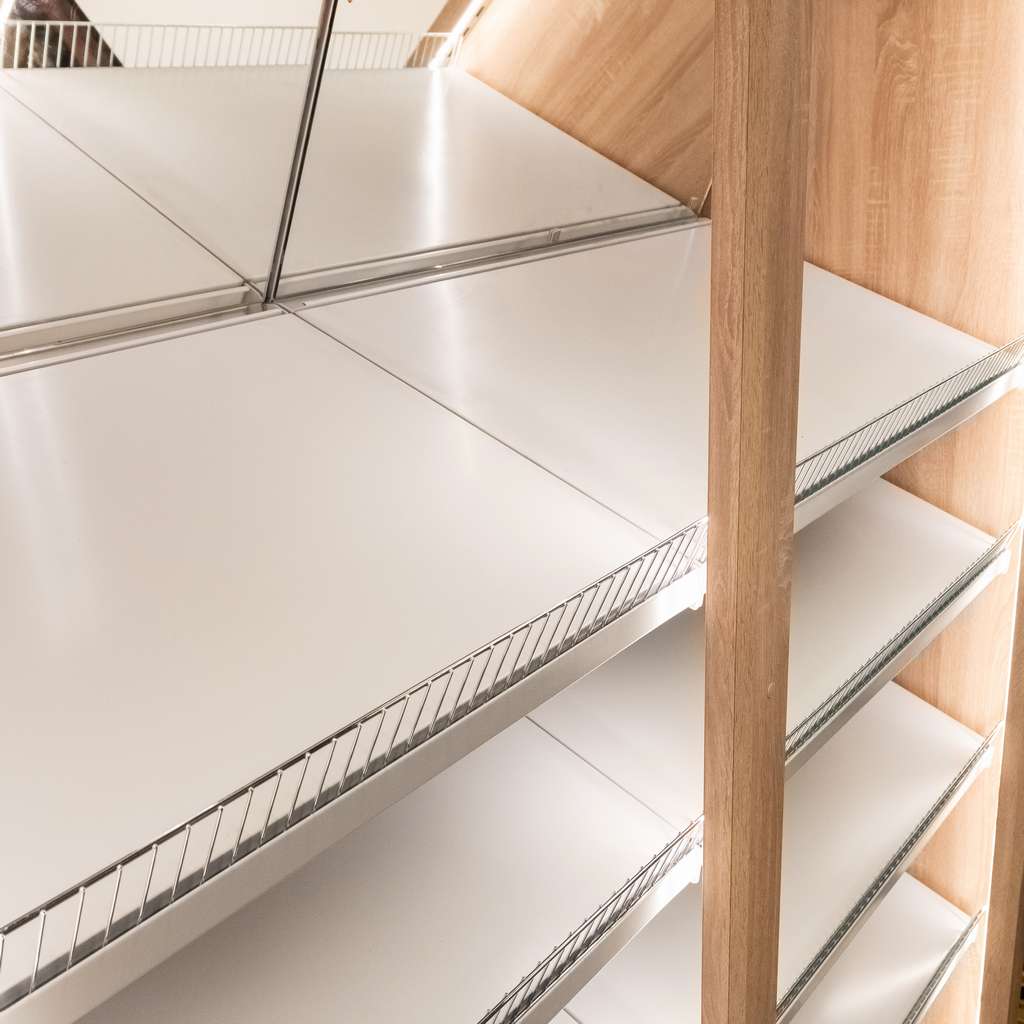 Mega-M 180x72x210 scaffale ortofrutta specchio LED grigio