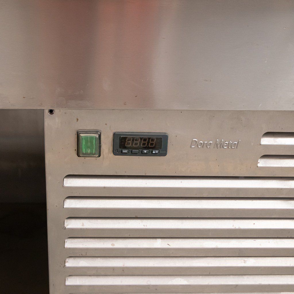 Ascobloc vetrina refrigerata 133x70x175 cm 2 ripiani vetro