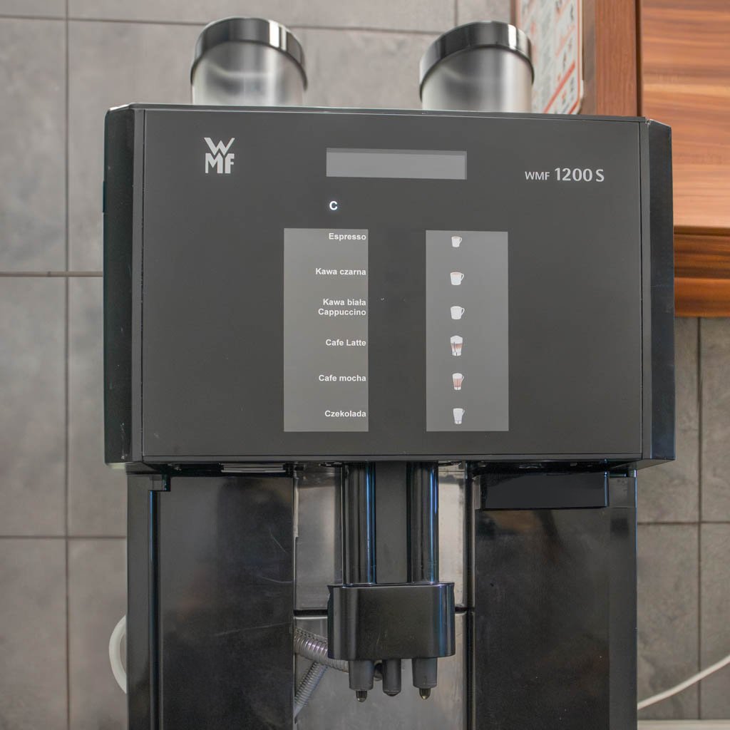 WMF 1200S macchina caffè automatica con frigo latte