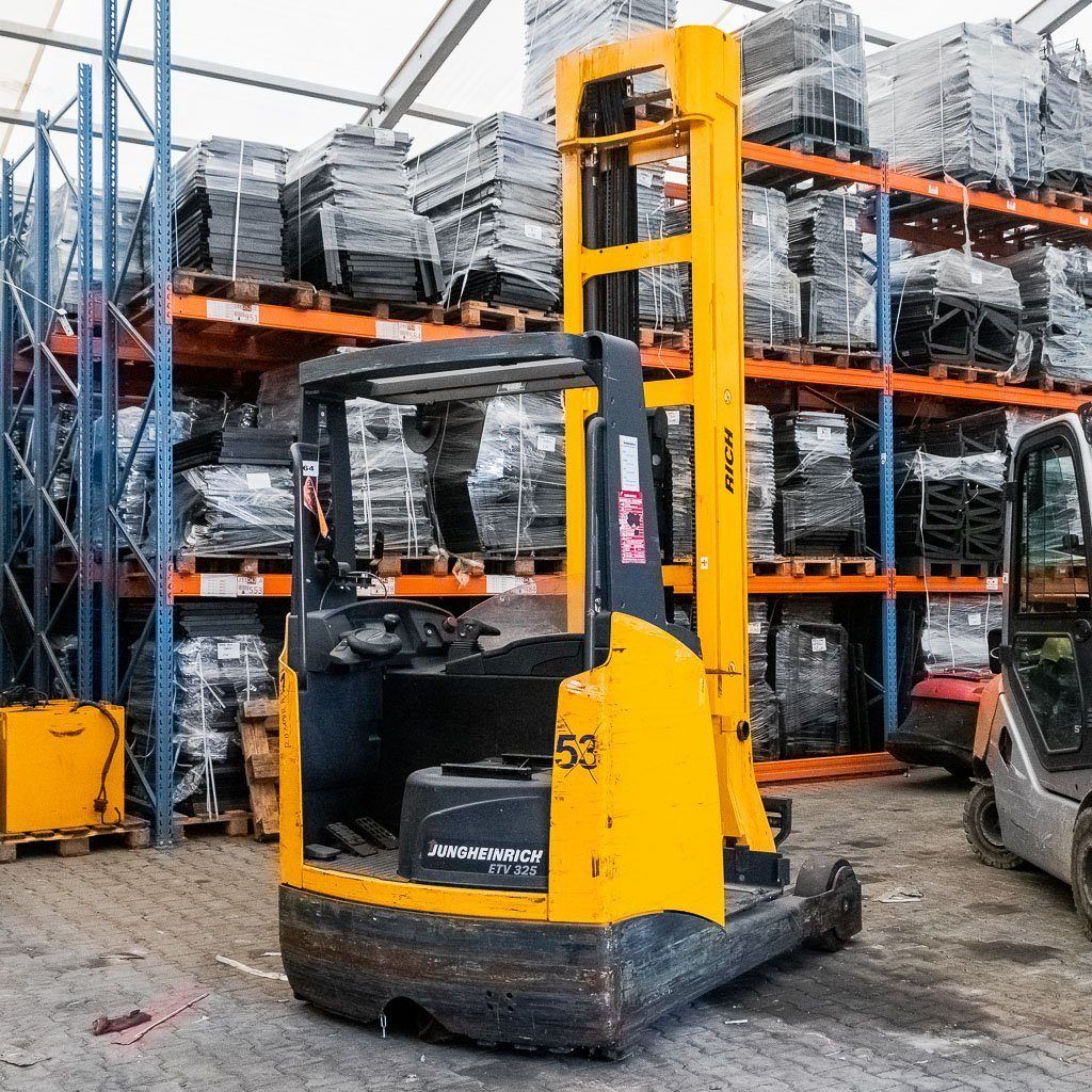Jungheinrich ETV 325 Carrello retrattile senza batteria