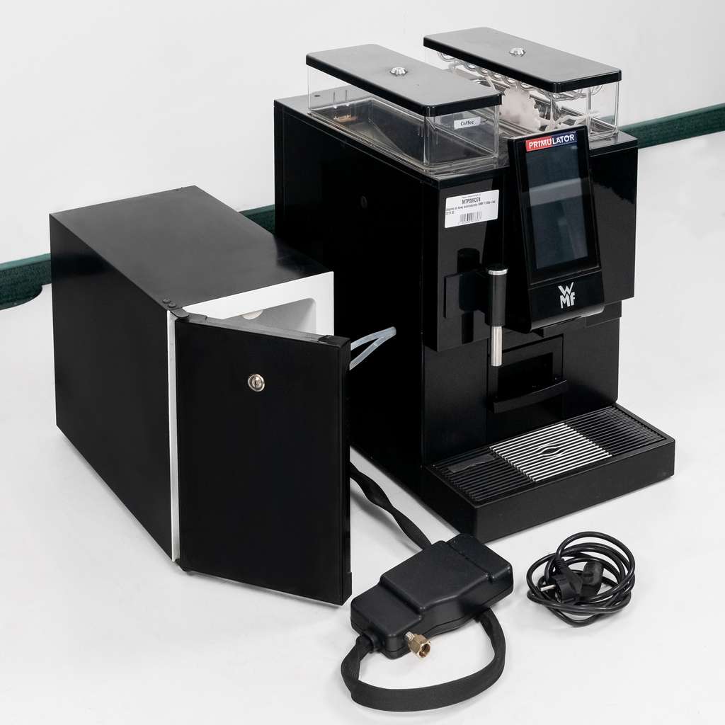 WMF 1100S + frigorifero macchina caffè automatica