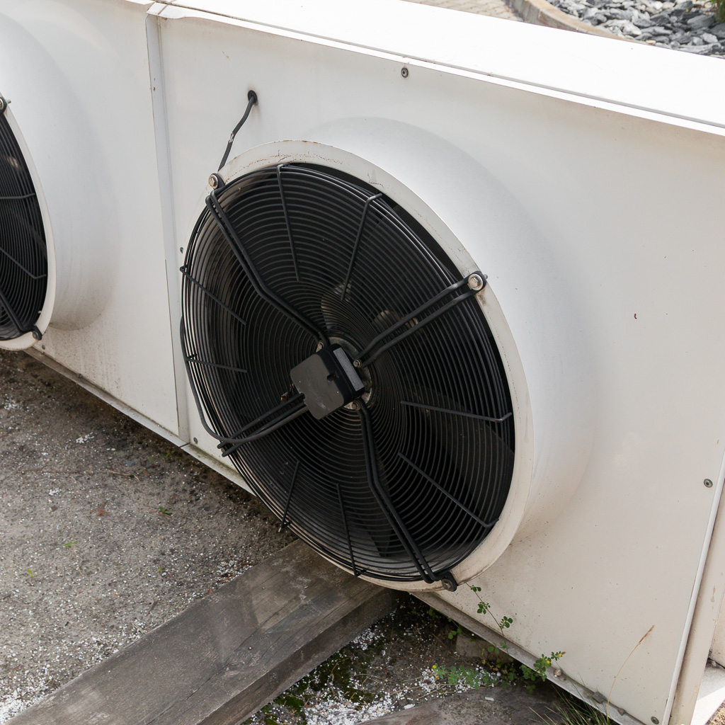 LU-VE SAV7S 8531 VN SUBC Condensatore 3 ventole