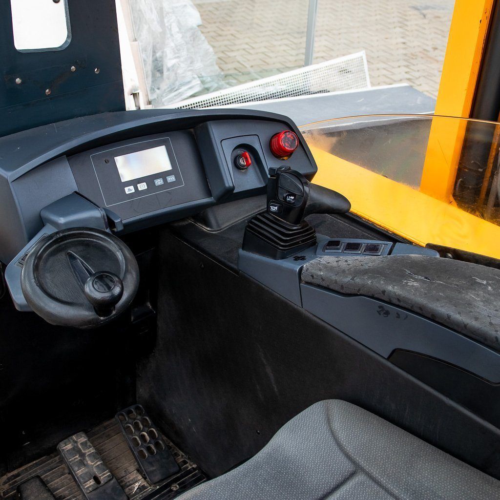 Jungheinrich ETV 325 carrello retrattile 2500kg 8,42m usato