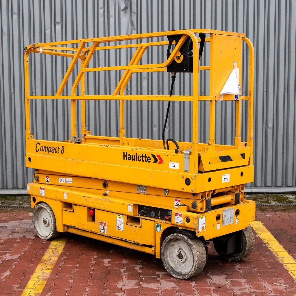 Haulotte Compact 8 piattaforma forbice elettrica