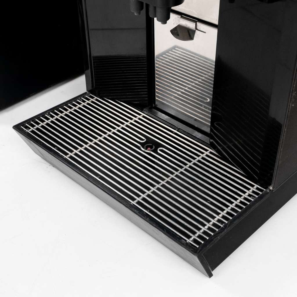 WMF 1200S macchina caffè automatica con frigo latte