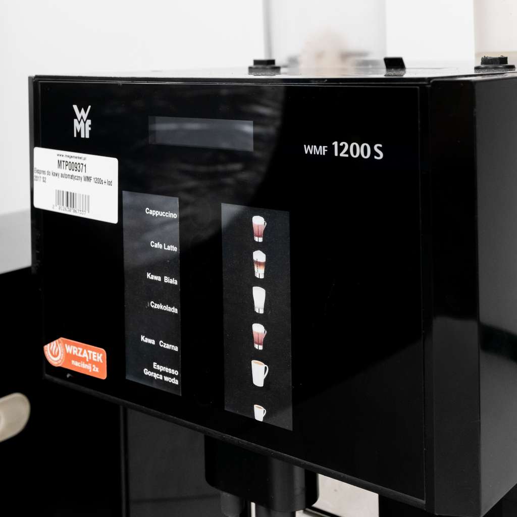 WMF 1200S macchina caffè automatica con frigo latte