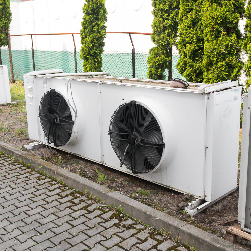 LU-VE SAV8T 3120 V/V condensatore frigorifero 2 ventole