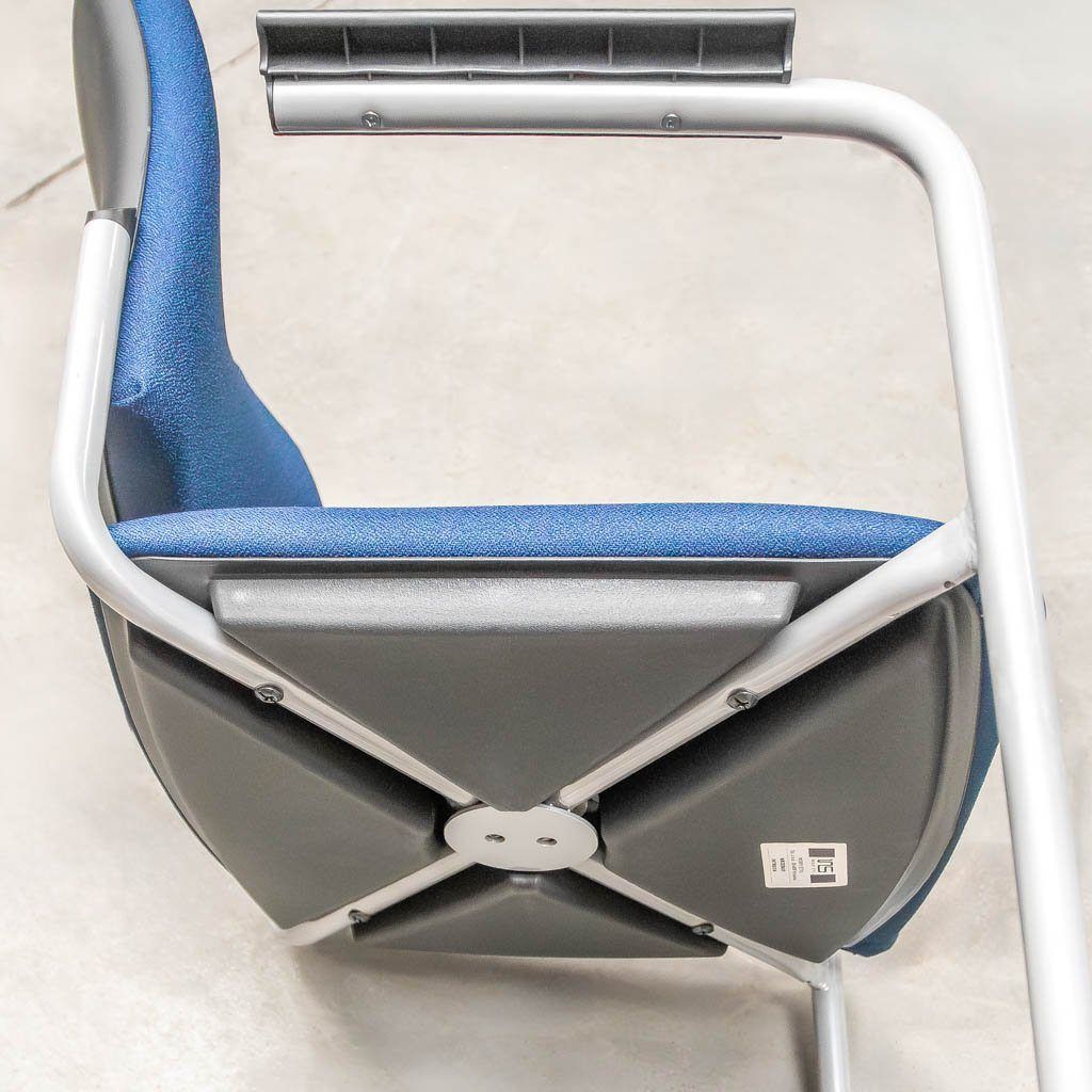 Sedia ufficio con braccioli blu H81 L59 P45