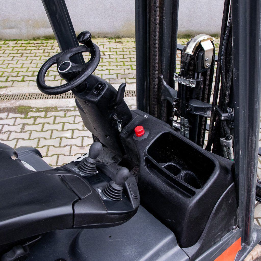 Linde E15 carrello elevatore elettrico 4640 mm usato