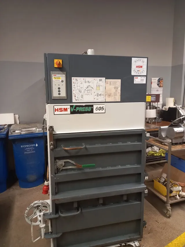 HSM V-Press 605 pressa balle 1,5 kW 400 V anno 2008