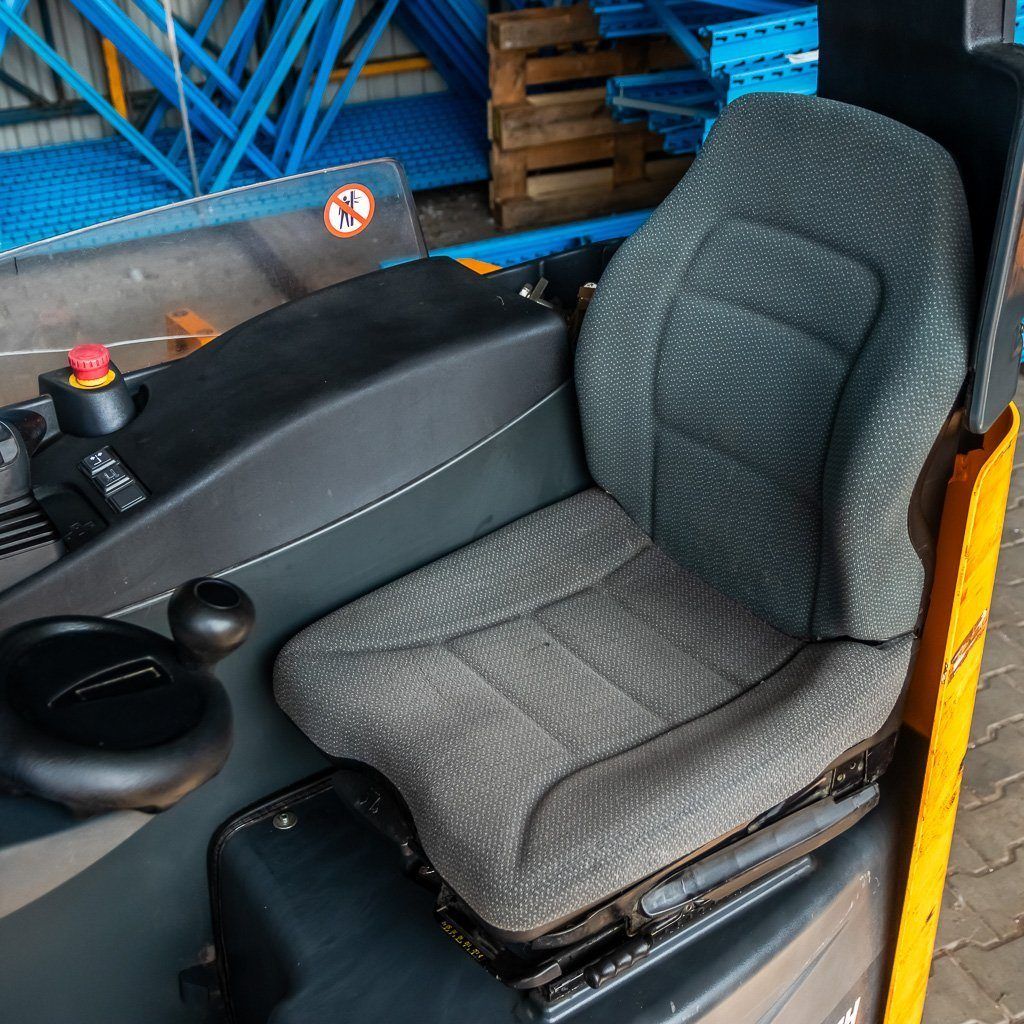 Jungheinrich ETV 325 carrello retrattile elettrico