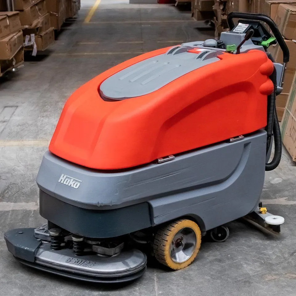Hako B650/07 lavasciuga pavimenti doppia spazzola