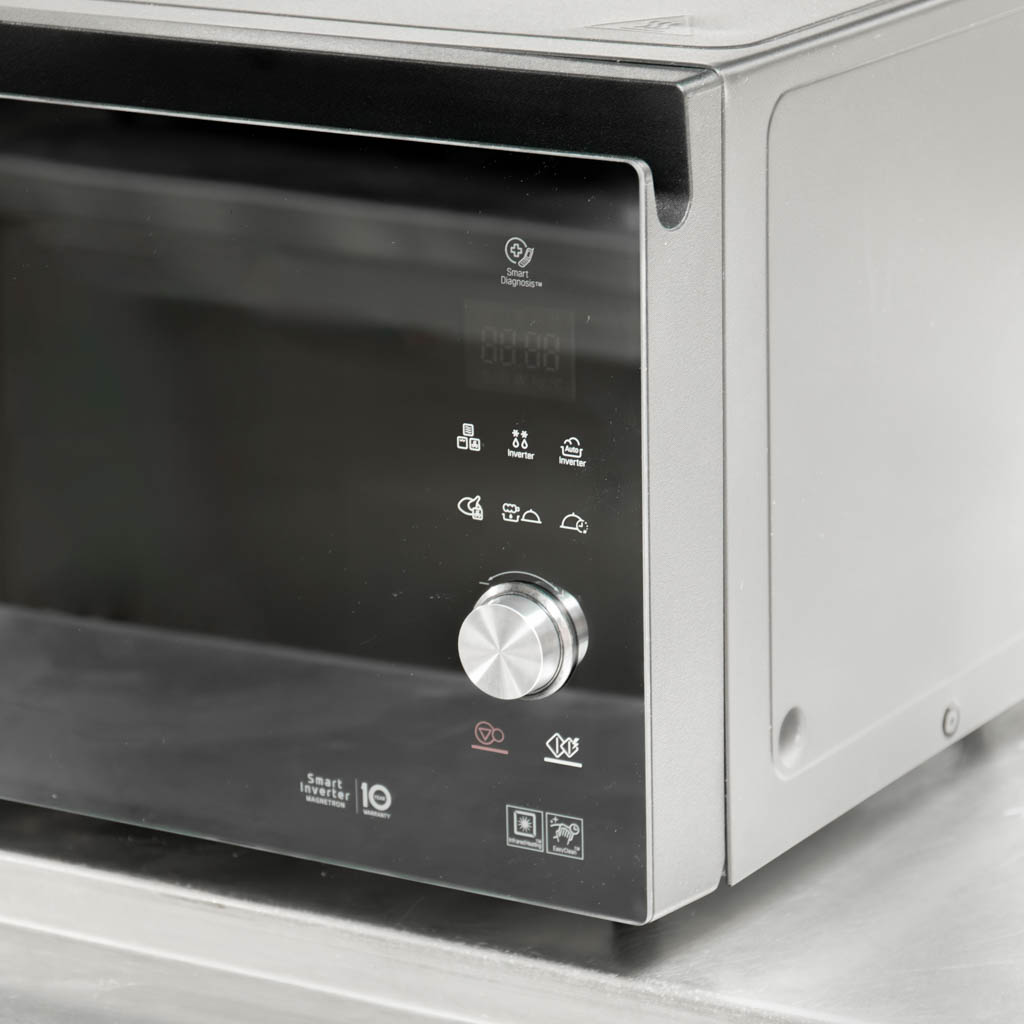 LG NeoChef MJ3965BCR forno a microonde 39 L inox nero