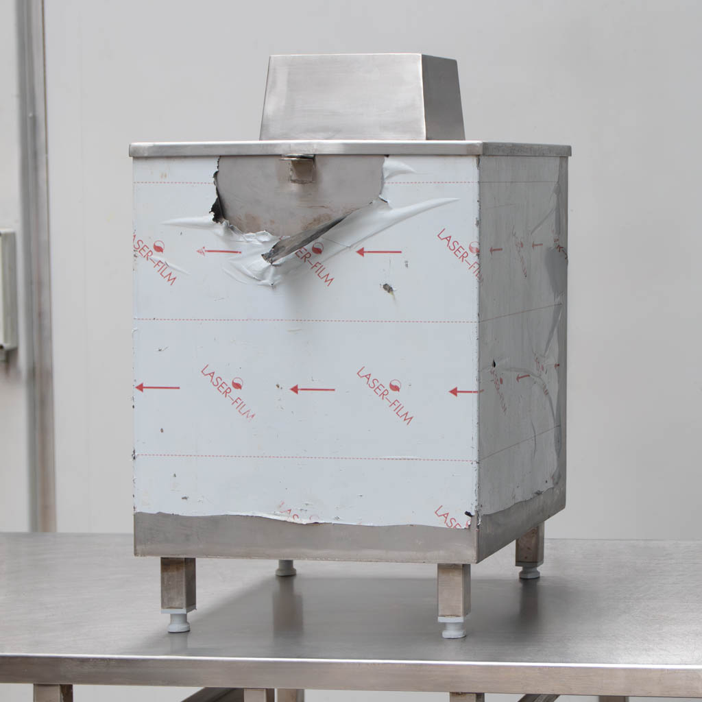 Contenitore rifiuti inox 39x38x60 cm con coperchio e foro