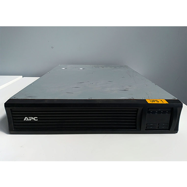APC Smart-UPS SMT3000RMI2U UPS 3000VA senza batteria