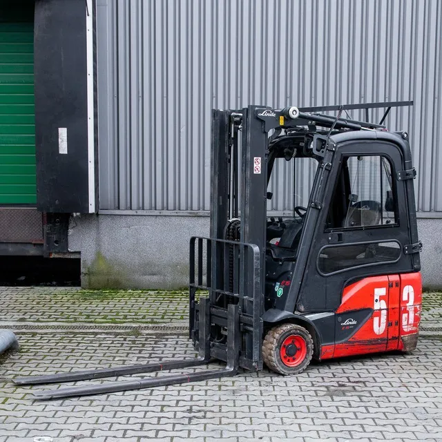 Linde E15 carrello elevatore elettrico 1500 kg sollevamento 464 cm