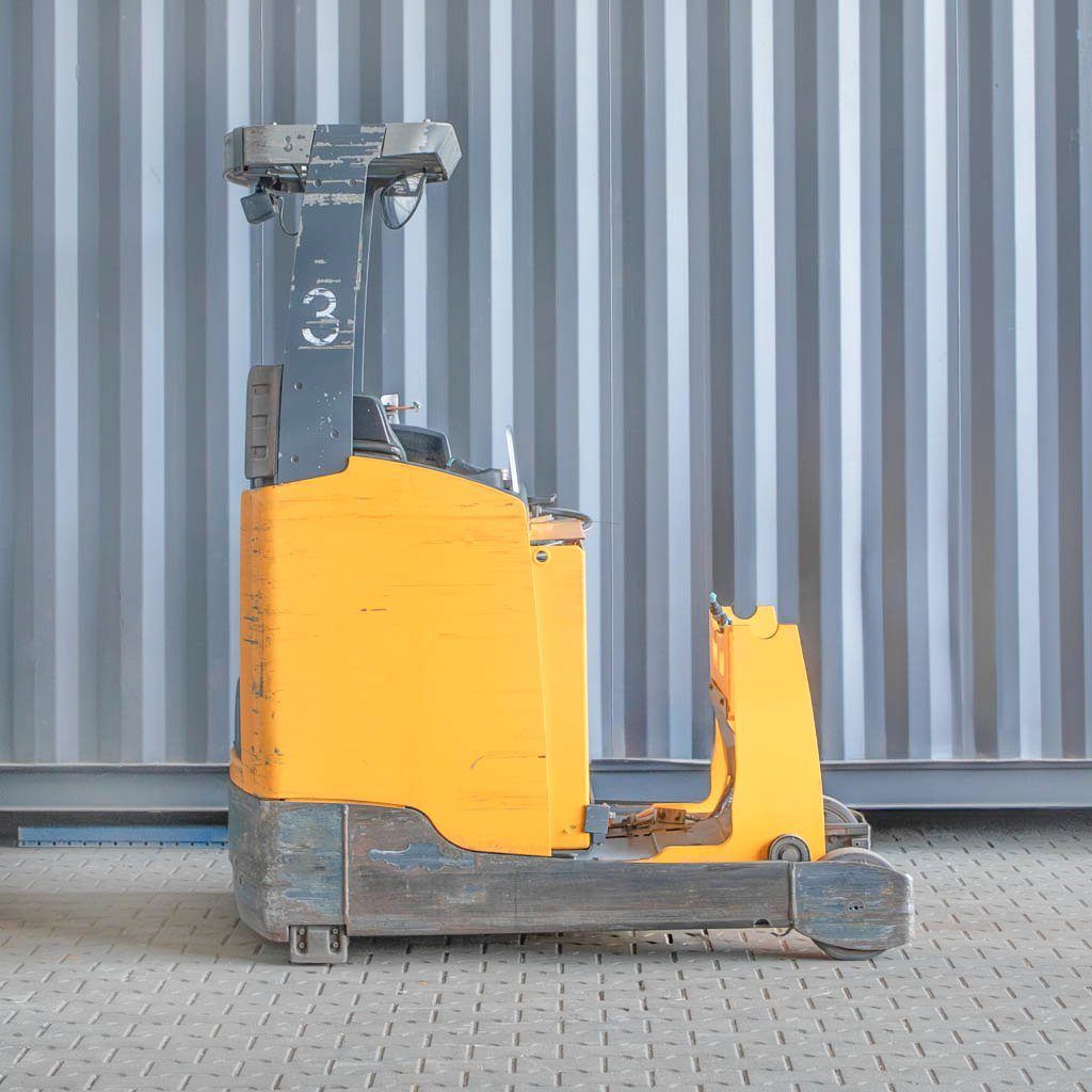 Jungheinrich ETV 216 carrello retrattile elettrico 1600 kg