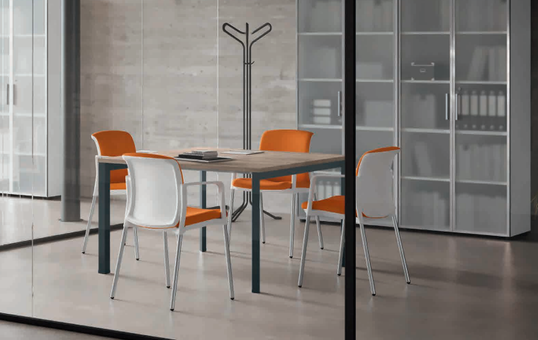 Agosistem Flycom ST825 sala riunioni 4 posti rovere