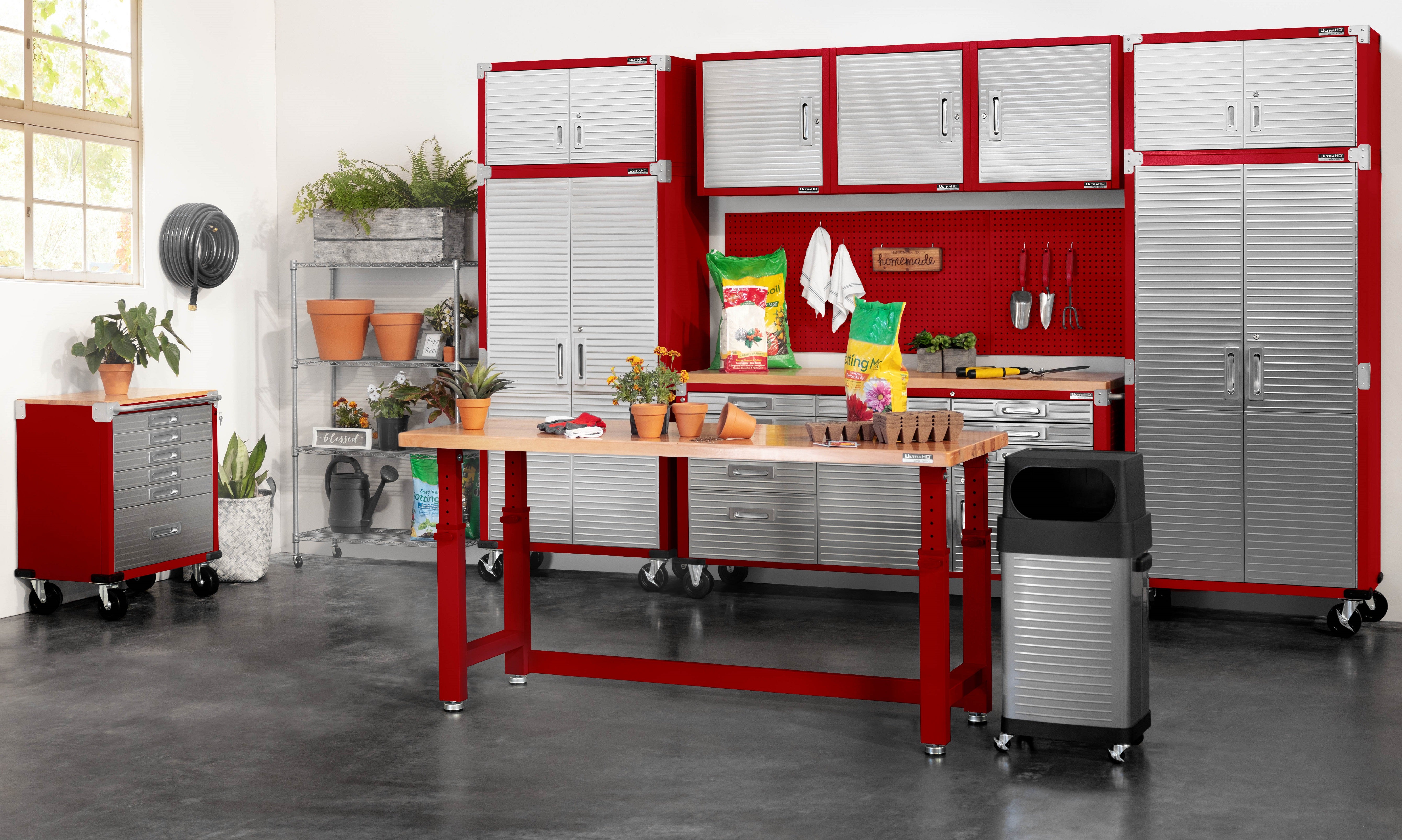Seville Classics UltraHD set 2 armadi garage rossi 91x46x230 cm