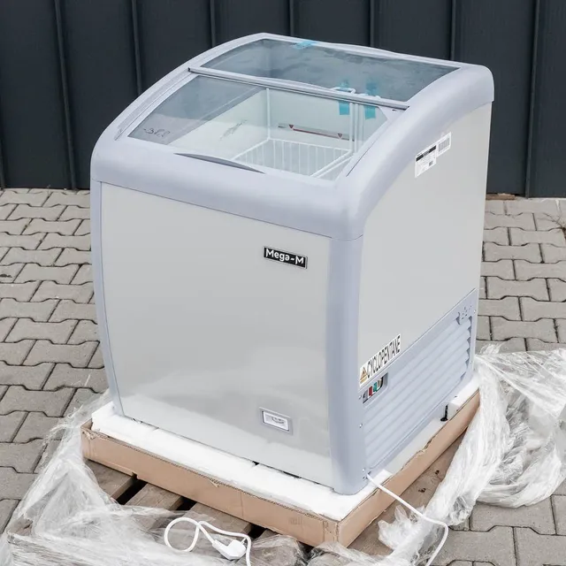 Mega-M Yeti X67 congelatore a pozzetto vetrina 110 L con ruote