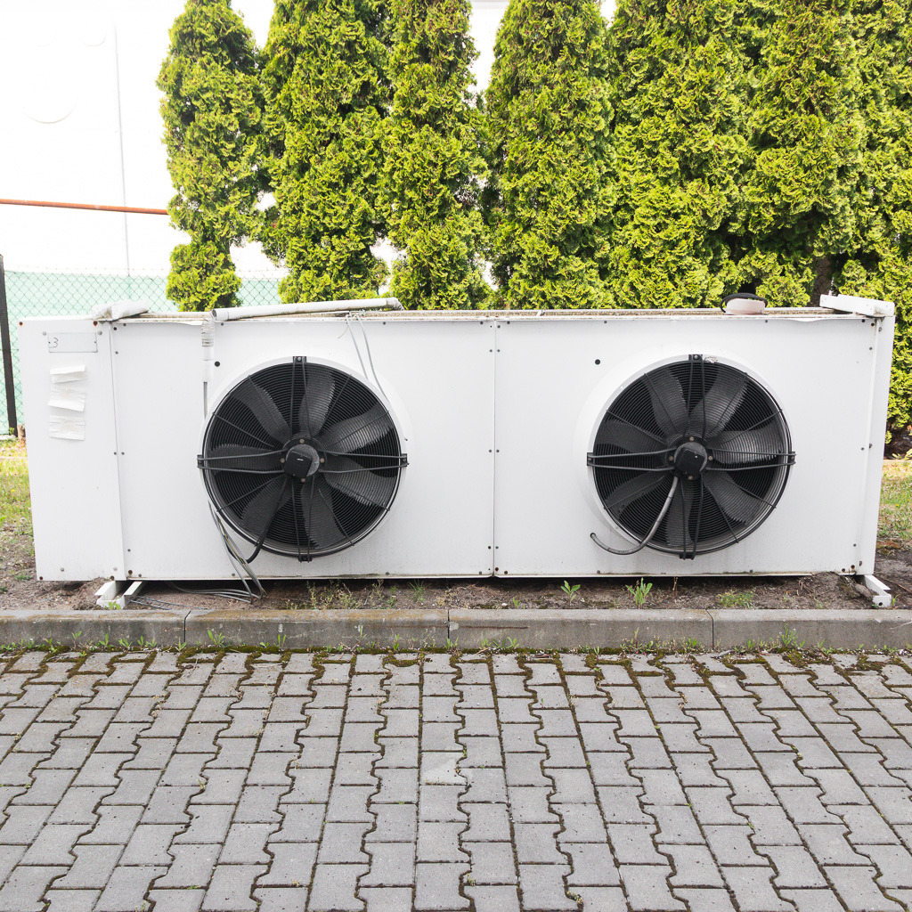 LU-VE SAV8T 3120 V/V condensatore frigorifero 2 ventole