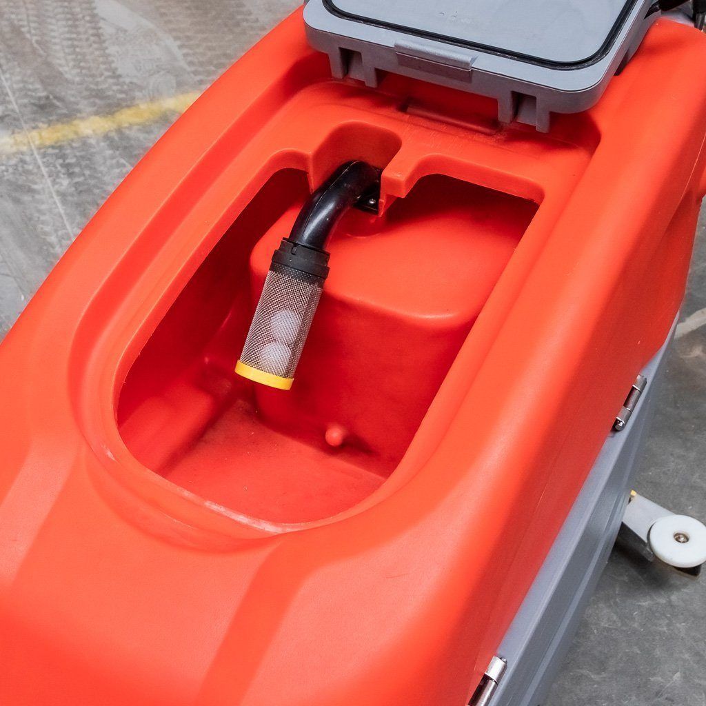 Hako B650/07 lavasciuga pavimenti doppia spazzola
