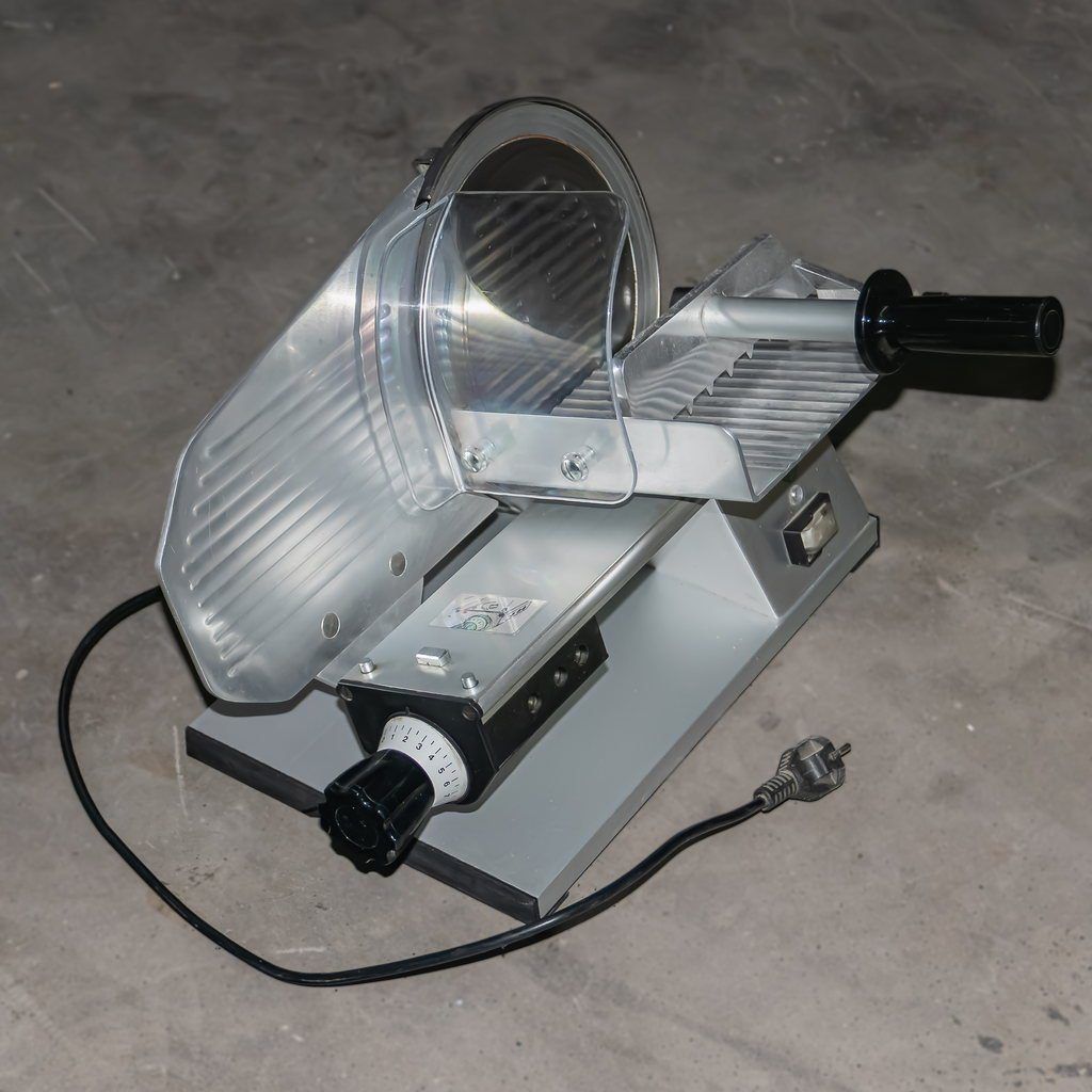 RM GASTRO GMS-250 affettatrice lama 250 mm 155W 0-15 mm