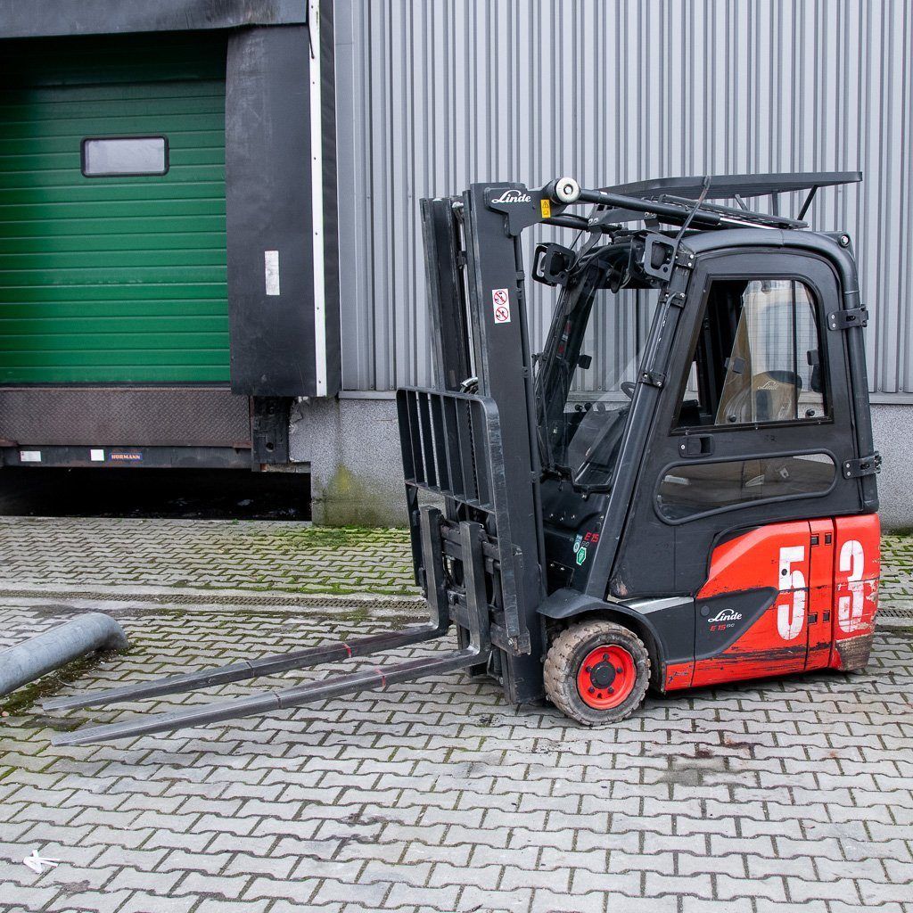 Linde E15 carrello elevatore elettrico 1500 kg sollevamento 464 cm