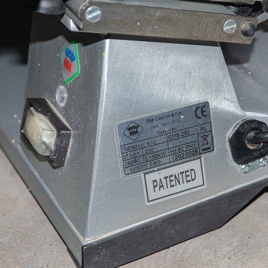 RM GASTRO GMS-250 affettatrice lama 250 mm 155W 0-15 mm