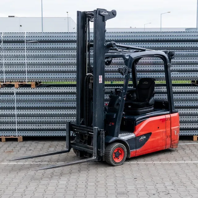 Linde E16L-02 carrello elevatore elettrico 1600 kg cabina