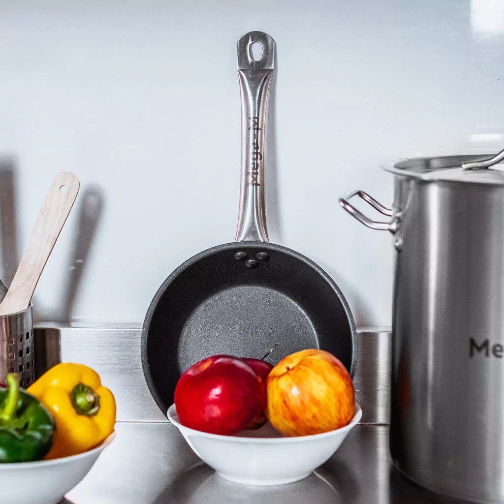 Mega-M padella inox antiaderente 28 cm per induzione