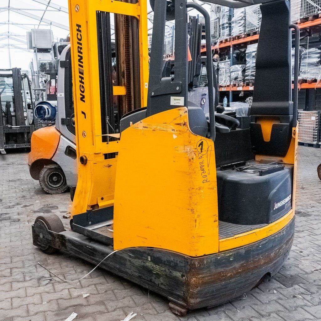 Jungheinrich ETV 325 Carrello retrattile senza batteria