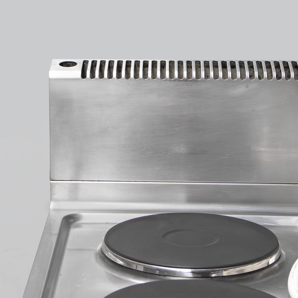 Silko CE74GPT cucina elettrica 4 piastre 80x70x110 con mensola